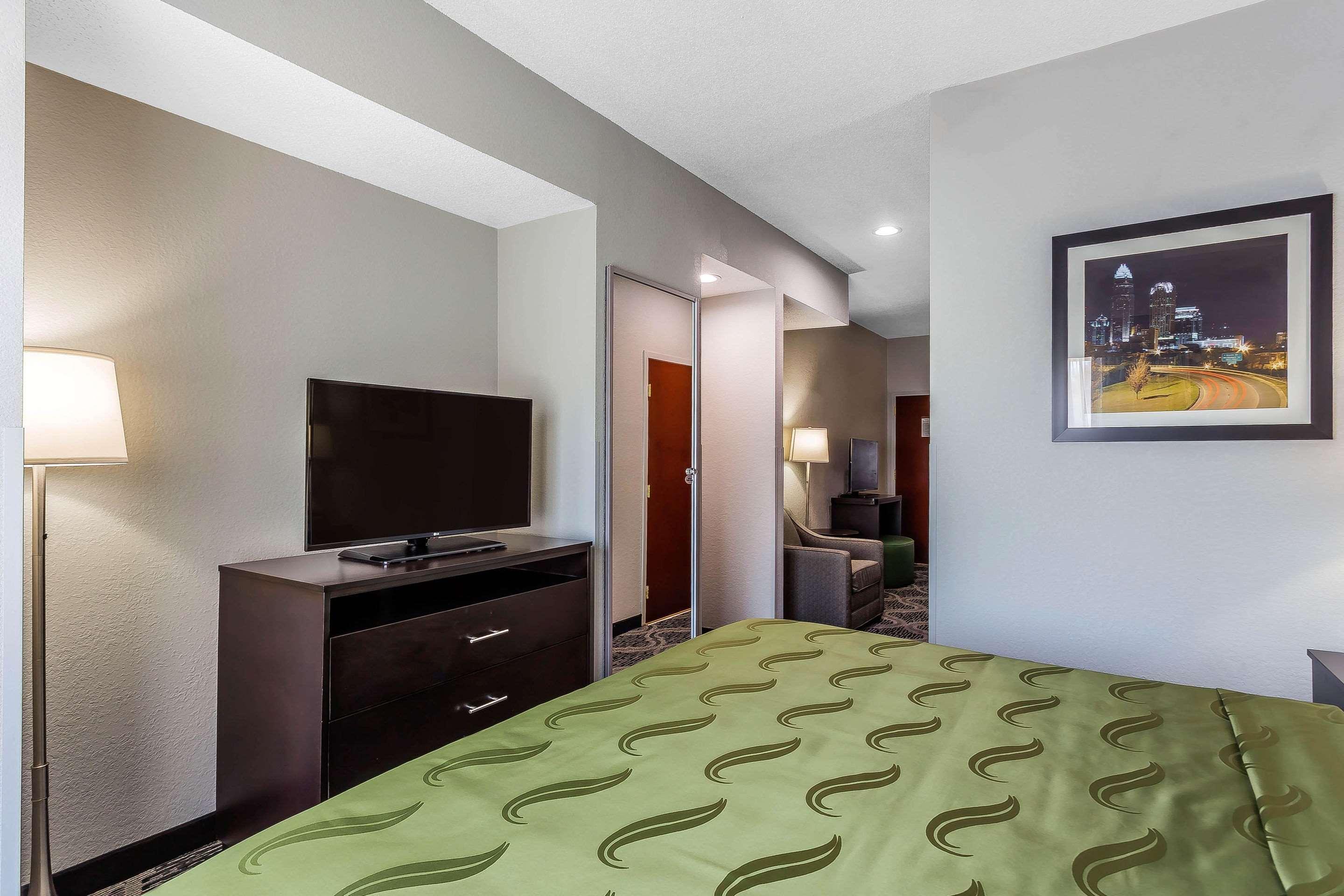 Quality Suites Pineville - Charlotte Exterior foto